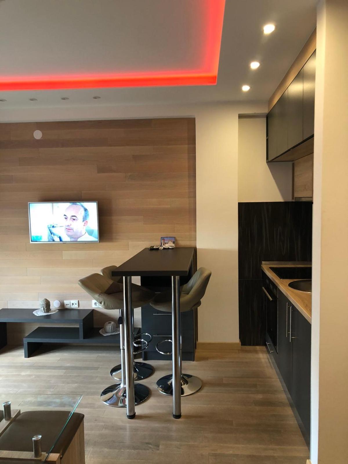 Aco Apartment Требинье Экстерьер фото