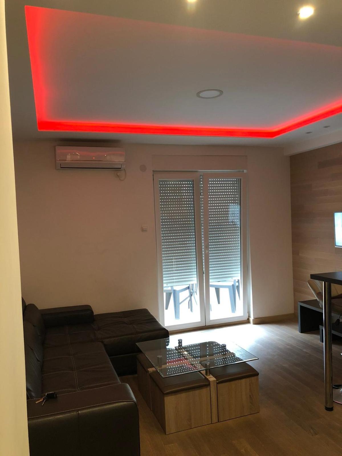 Aco Apartment Требинье Экстерьер фото
