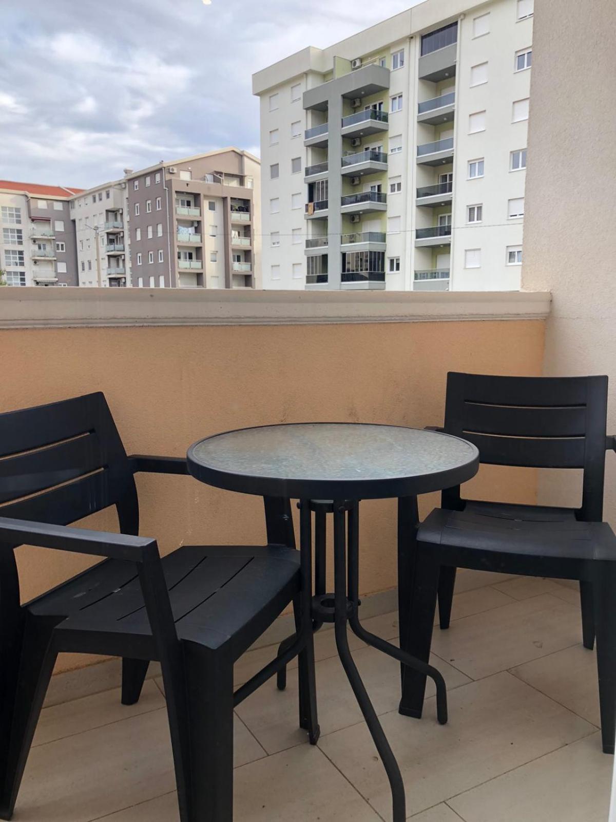 Aco Apartment Требинье Экстерьер фото
