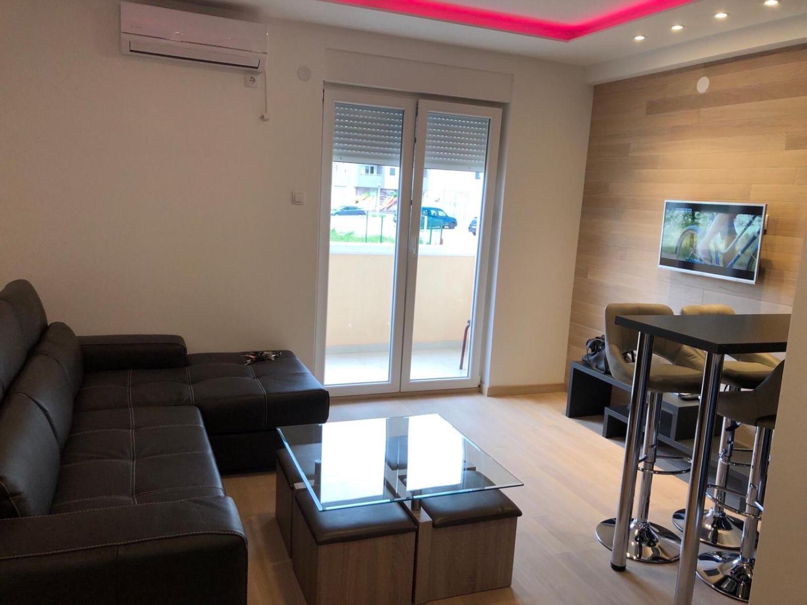 Aco Apartment Требинье Экстерьер фото