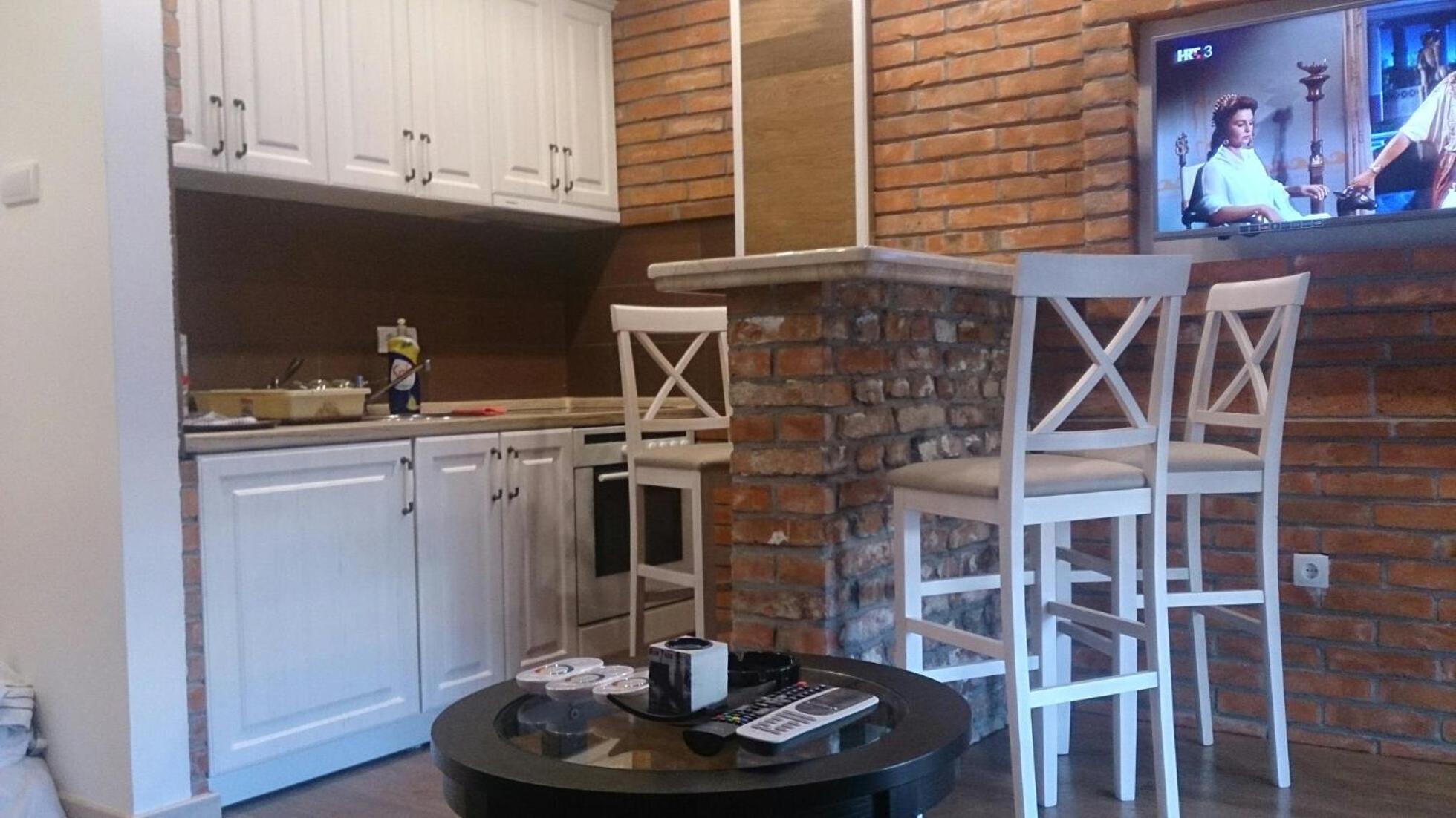 Aco Apartment Требинье Экстерьер фото