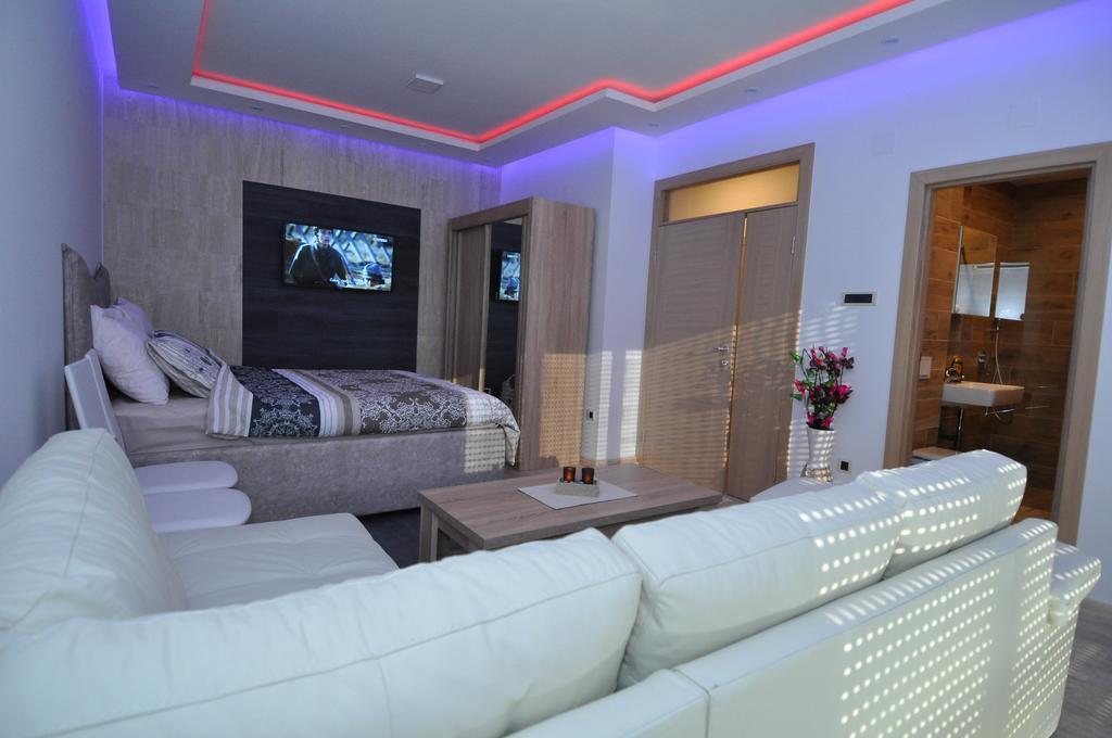 Aco Apartment Требинье Экстерьер фото