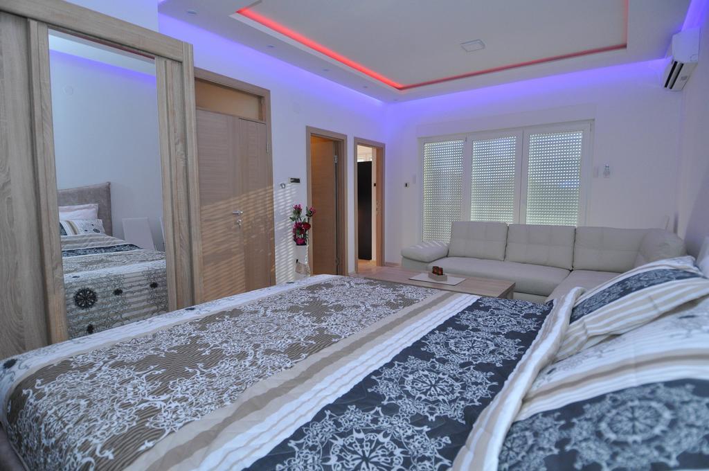 Aco Apartment Требинье Экстерьер фото