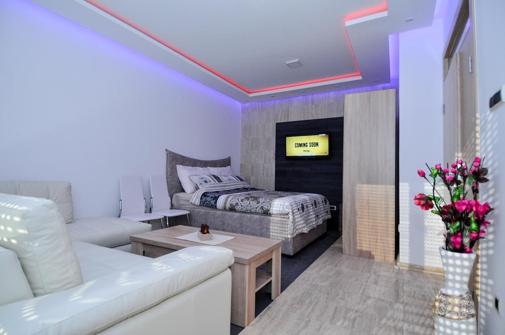 Aco Apartment Требинье Экстерьер фото