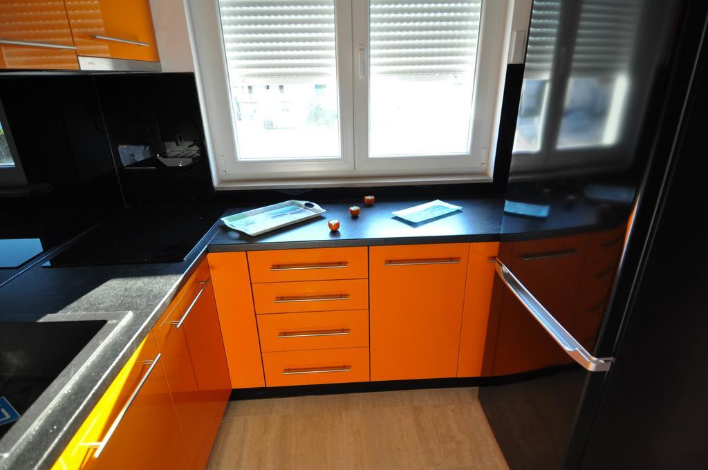 Aco Apartment Требинье Экстерьер фото